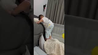爸爸带娃有多么的不靠谱，从眼皮子底下溜走了都毫无察觉 #爸爸带娃有多离谱 #内容启发分享计划 #baby