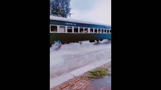 Train stuck in a Flood || Pakistan Railway