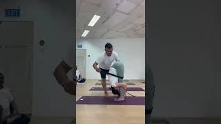 Tutorial for Padahastasana.