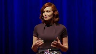 Female Directors in Hollywood & Impact of Movies Made From 1 Perspective | Alicia Malone | TEDxBend