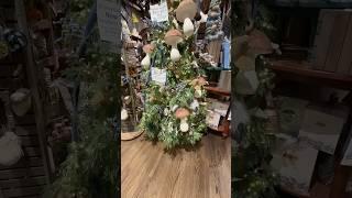 Vintage Christmas Decor Inspiration at Cracker Barrel #shorts #christmasdecorvibes #christmasdecor