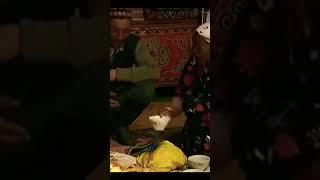 Семья казахов из Монголии встречает гостей #Казахи #Монголия #Кочевники
