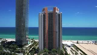 Oceanfront 2-level penthouse