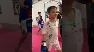 @Đòn hơi chậm nhưng rất chắc và kĩ thuật