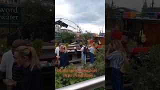 Bookshop on Canal Boat #londonnow #londonintel #veganintel #vegannow #itshappeningnow #trekking
