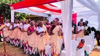 SANTU SANTU WALONGO / HOLY SPIRIT CHOIR ST IGNATIUS COMMUNITY
