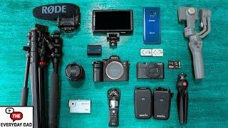 WHATS in my CAMERA BAG?! Summer 2018!