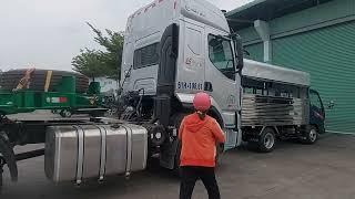 Hồi hợp cảnh nữ tài xế đỉnh nhất VN chạy container khổng lồ siêu dài 18m trên đường đông người #280