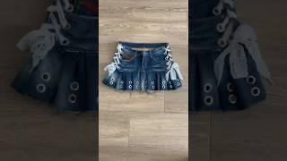 Upsize upcycle your tight skinny jeans into adjustable pleated skirt #thriftflip #upcycling #sewing