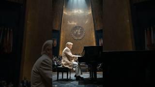 Donald Trump Playing Piano in United Nations #trump  #donaldtrump