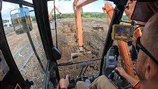 Hitachi 225 cab view - Digging foundations