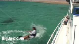 Bigdayz.com Kitesurfing - Airborne 1