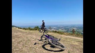 The Malvern Marble! MTB in dry, dusty and loose conditions in the Malvern hills.