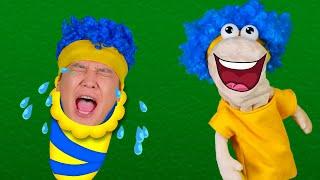 Baby Don't Cry with Puppets! | D Billions Kids Songs