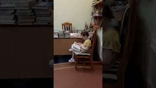 Какую книгу выбрать?  Современная библиотека в санатории "Ува" #книги #books #библиотека