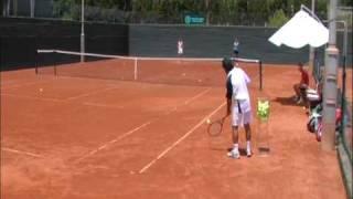 Guillermo Vilas Tennis Academy - Vídeo 1. Entrenamiento con Guillermo Vilas