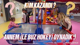 Annemle Eğlenceli Buz Hokeyi Maçı  | Oyun Salonunda Air Hockey Mücadelesi #challenge #oyunsalonu