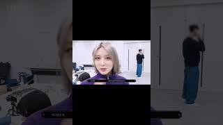 렌즈 자랑하는 김가을.                                         #shorts #ive #아이브