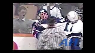 NHL Nov. 25, 1989 Wdndel Clark,TOR v Mark Hardy,NYR Toronto Maple Leafs New York Rangers