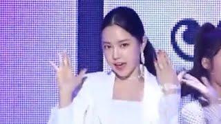 오지는 손나은 슈트핏
