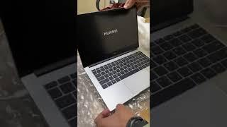 Unboxing Huawei Matebook D14