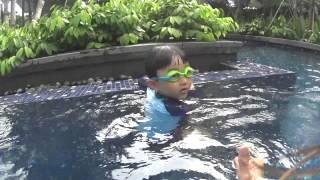 Learn How to Swim Safely, Independently and Fly in the water