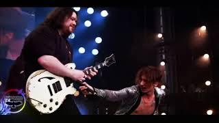 Wolfgang Van Halen, Justin Hawkins, Dave Grohl (Hot for Teacher) Multi-cam – Live 2022