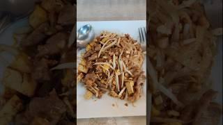 Pork Padthai #spicy #chilli #masala #ginger #garlic #onion #fried #pork #noodles #thailand #foodie