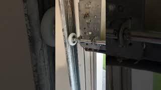 Garage door Rollers replacement