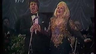 OLGA  KAMINSKA and  FEMIY MUSTAFAYEV sings  blowing