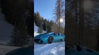 Having fun in the snow with the Lamborghini Huracan Spyder in the Dolomites