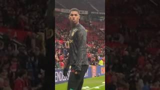 Rashford arguing with a fan before the game  #manutd #rashford #fans #oldtrafford #argue #ggmu