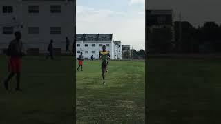 EVALDO WHITEHORNE CALABAR 400M ATHLETE DOES DRILLS IN TRAINING #RABALACSHORTS #SHORTS