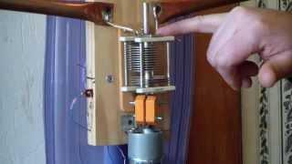 Ham Radio - Magnetic loop transmitting antenna overview and details.