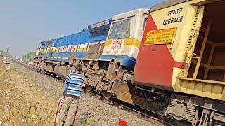 12765 Tirupati - Amravati Superfast Express with WDP4D Locomotive | Train Videos Indian Railways