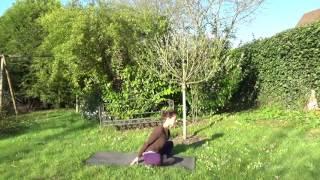 Vinyasa Yoga: Baddha Konasana - La posture du cordonnier