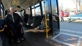 Mit Rollstuhl  im Stadtbus: Nichts wovor Du Angst haben musst! Hier MIT Untertitel