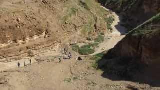 Dramatic moment! The River Og is reborn as flash flood sweeps in Israel's  Desert