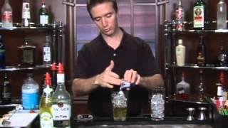 How to Make the Whiskey Collins Mixed Drink