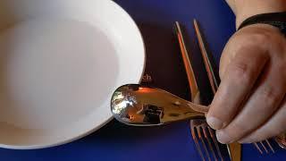 Warning! Review: Eating metal chips by using Villeroy & Boch tableware and cutlery