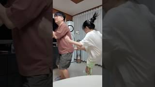 가족들의 발차기 테스트 과연~ 아빠는 무사할까요? ㅋㅋㅋㅋㅋㅋㅋ