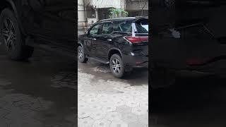 TOYOTA FORTUNER BLACK ELEPHANT  KNOWLEDGE GURU 