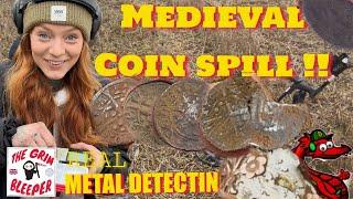 THOUGHT SHE HAD A HOARD.. METAL DETECTING UK !!