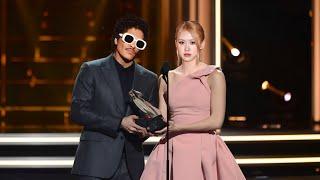 JUST ANNOUNCED! Rose and Bruno Mars won a surprising award after showing this APT performance