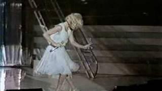 Sylvie Vartan SLC twist medley live 1981