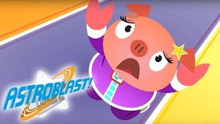 Astroblast: Sputnik Loses her Smoothie to Gravity | Universal Kids