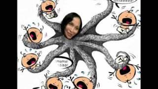 Octomom Nadya Suleman feeding her Brood