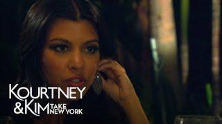 Kourtney and Khloé Have Trouble in Paradise | Kourtney & Kim Take New York | E!
