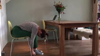 Yin yoga achter je bureau