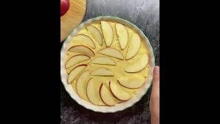 Шарлотка очень вкусная